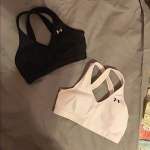 Under Armour sports bras size small